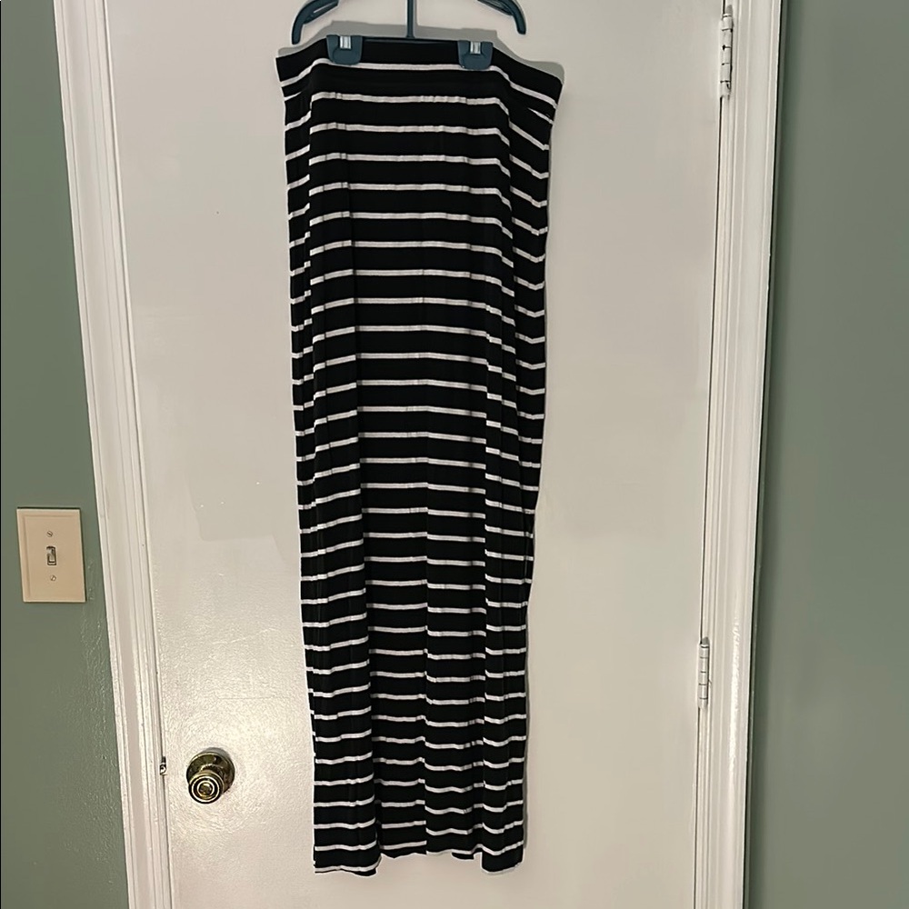 Apt. 9 Black and White Maxi Skirt